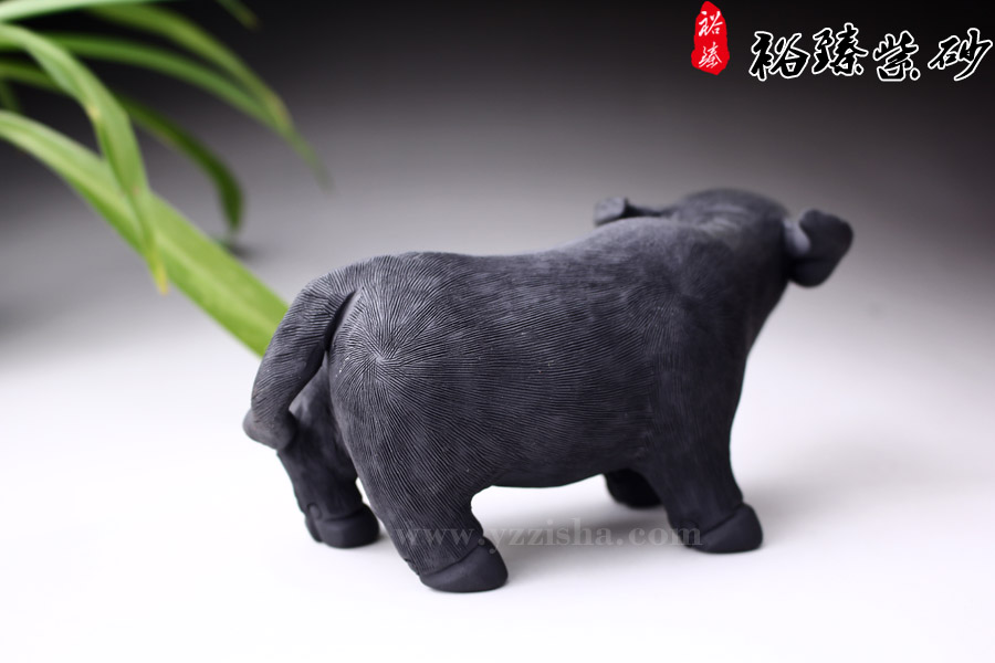 紫砂茶宠杂件 拉皮牛三